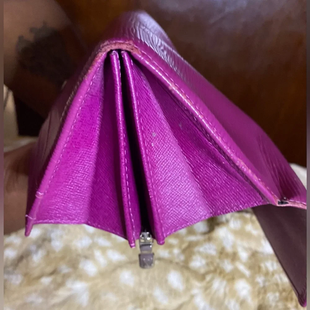 Louis Vuitton Portefeuille Sarah Epi Wallet - Picture 11 of 12